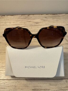 Michael Kors Jasper Tortoise Shell Sunglasses. Brand New With Box. Gorgeous!